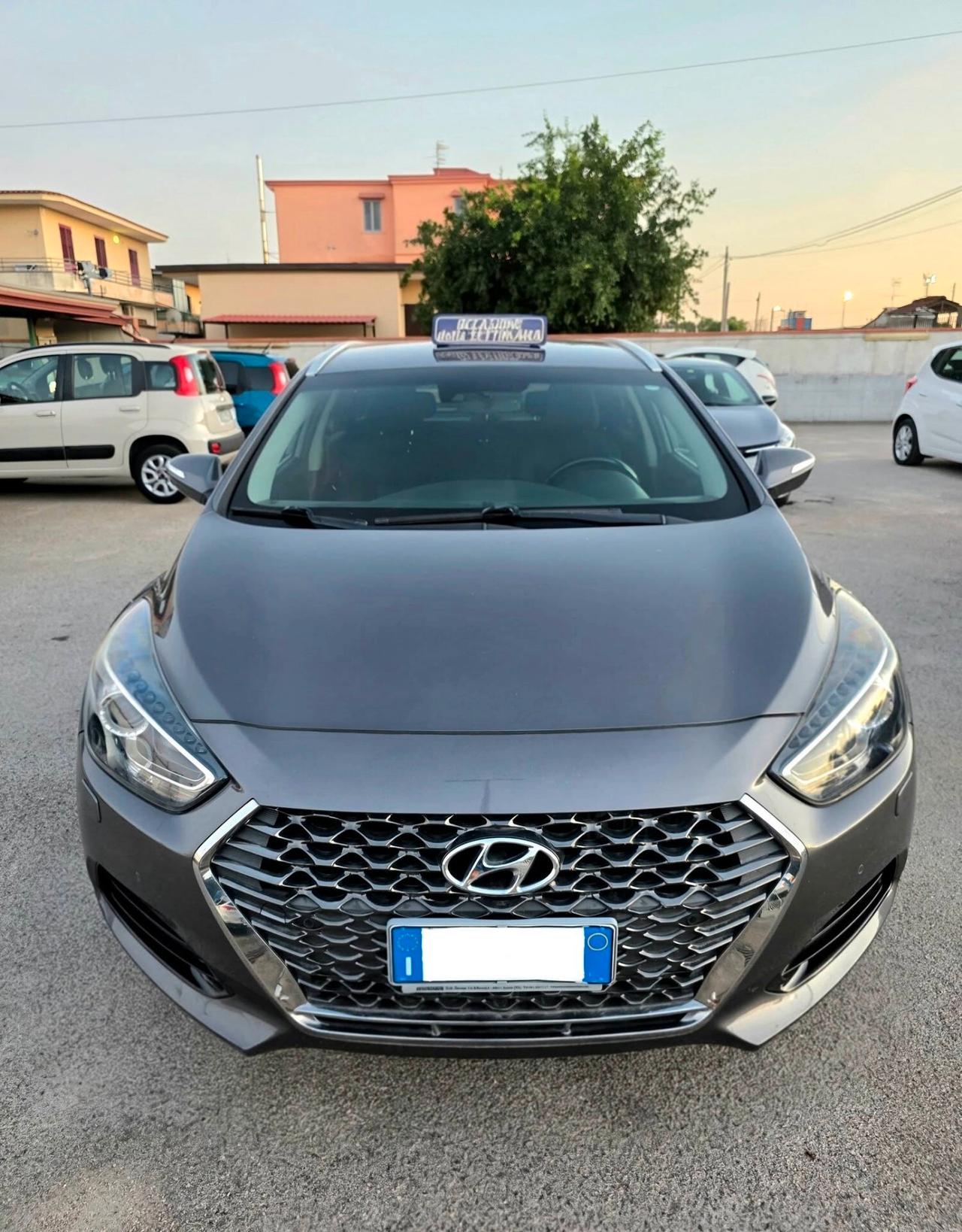 Hyundai i40 Wagon 1.6 CRDi DCT Business