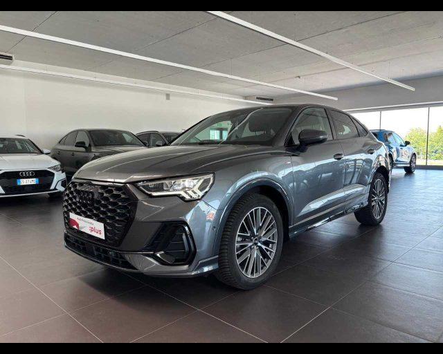 AUDI Q3 SPB 35 TDI S tronic S line edition