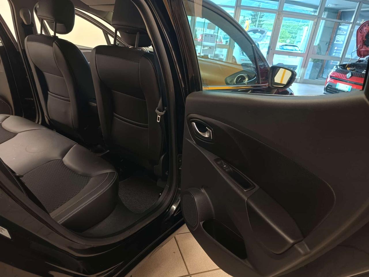 Renault Clio 1.2 75 CV 5 porte Duel2
