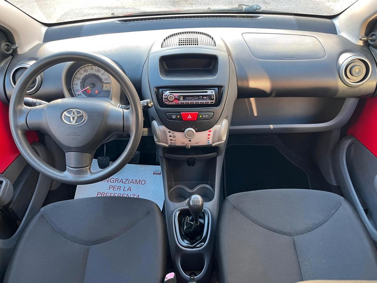 Toyota Aygo 1.0 VVT-i 68CV 5 porte Now 67.000KM