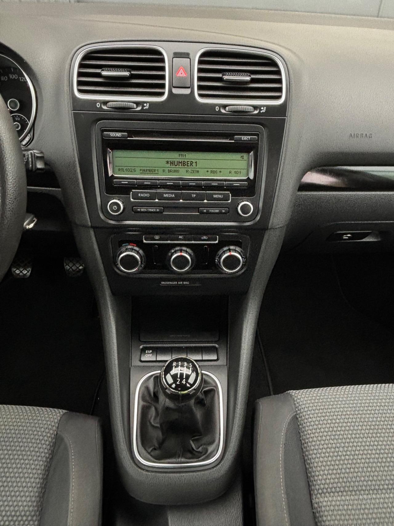 Volkswagen Golf 1.6 TDI. Garanzia 12 mesi