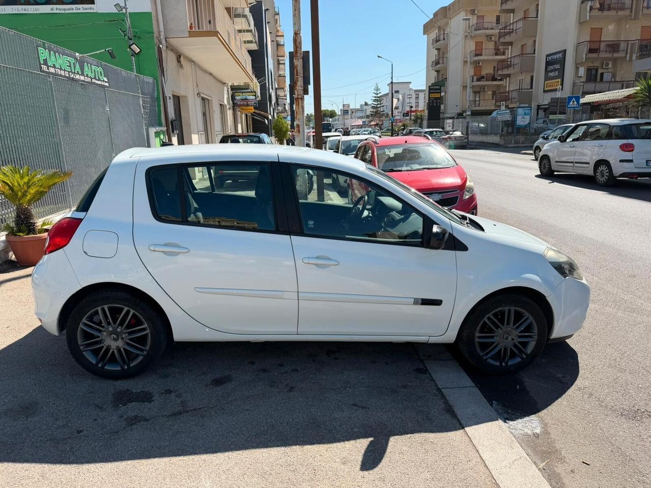 Renault Clio 1.2 16V 5 porte Dynamique
