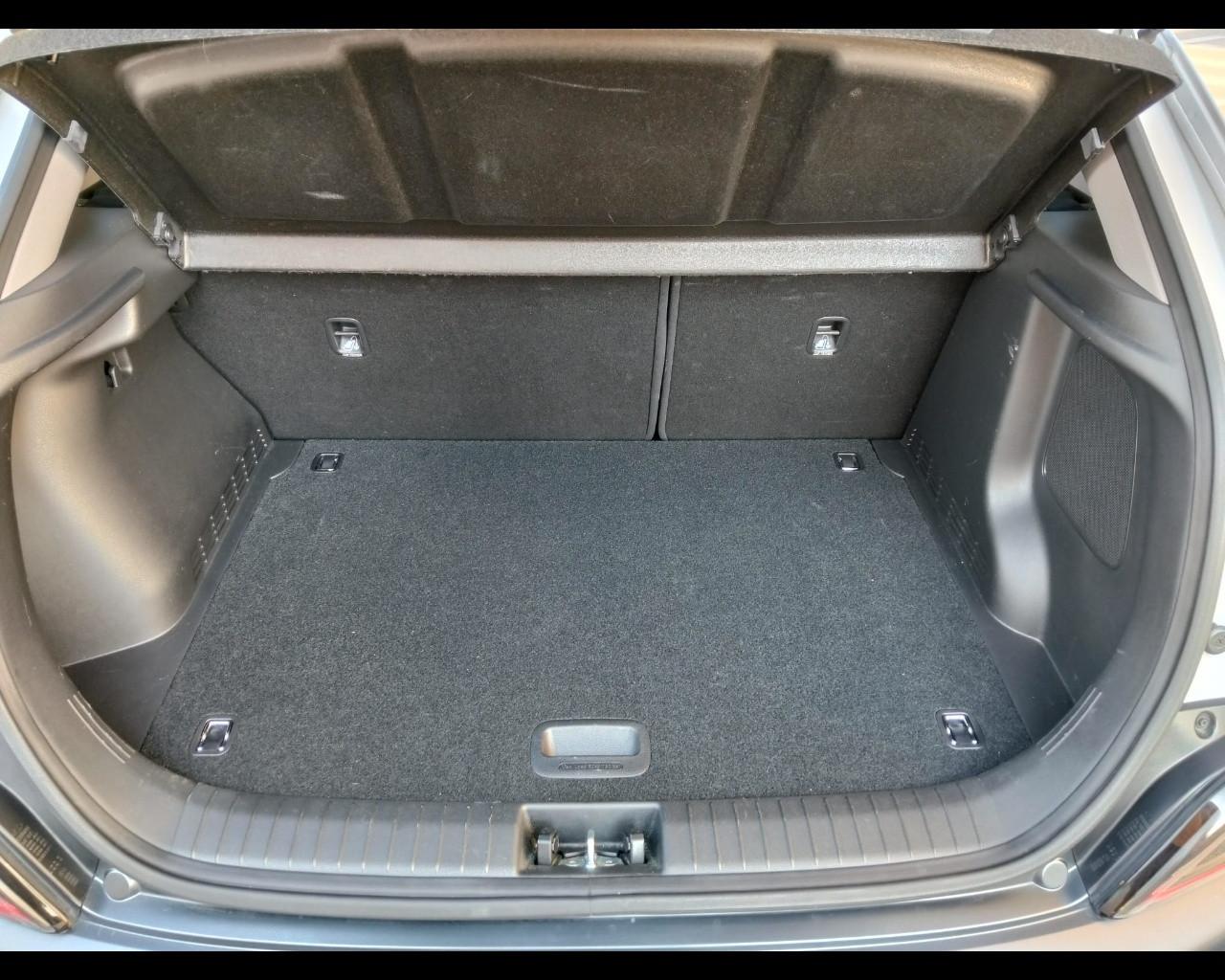 HYUNDAI Kona - Kona HEV 1.6 DCT XClass