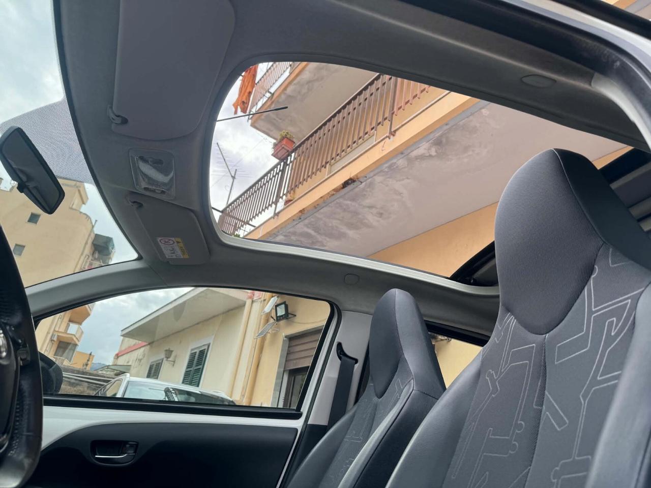 TOYOTA AYGO CABRIO 2016 SUPER FULL EURO6