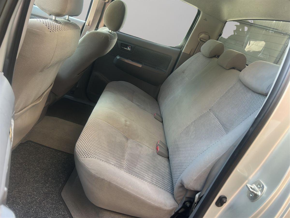 TOYOTA - Hilux 3.0 d-4d 171CV double cab SR 4x4 ridotte