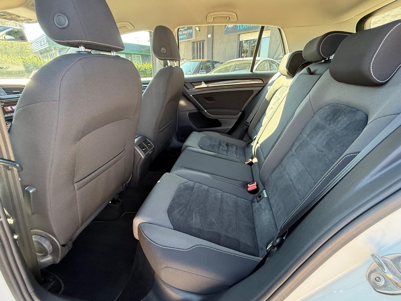 Volkswagen Golf 1.6 TDI 5p. Highline BlueMotion Technology