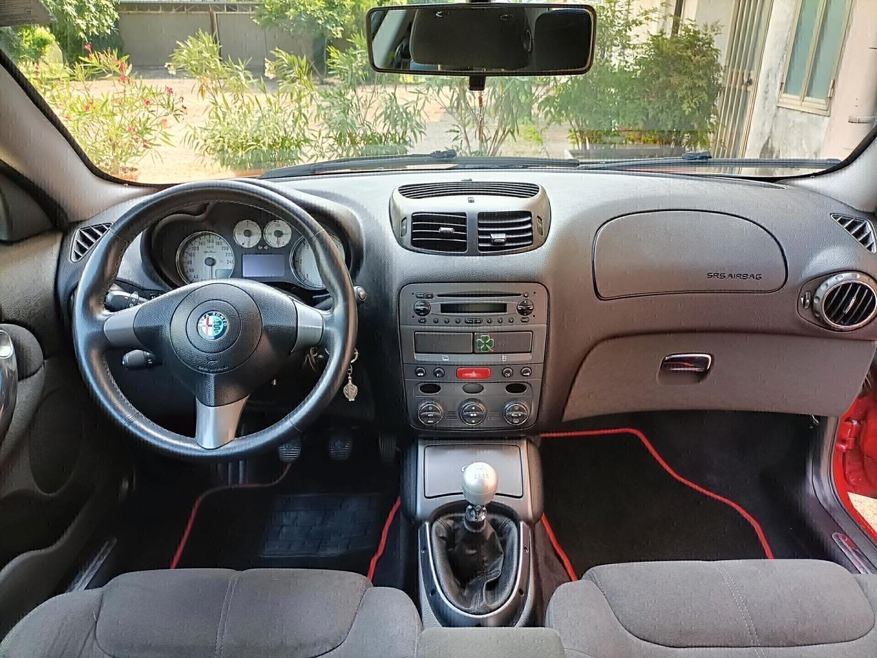 Alfa Romeo GT 1.9 JTDM 16V Distinctive