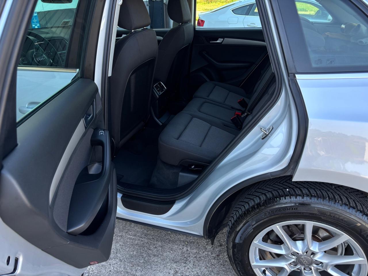 Audi Q5 2.0 TDI 177CV quattro S tronic. Garanzia 12mesi