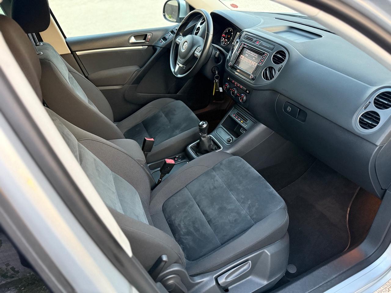 Volkswagen Tiguan 2.0 TDI 110 CV Sport & Style BlueMotion
