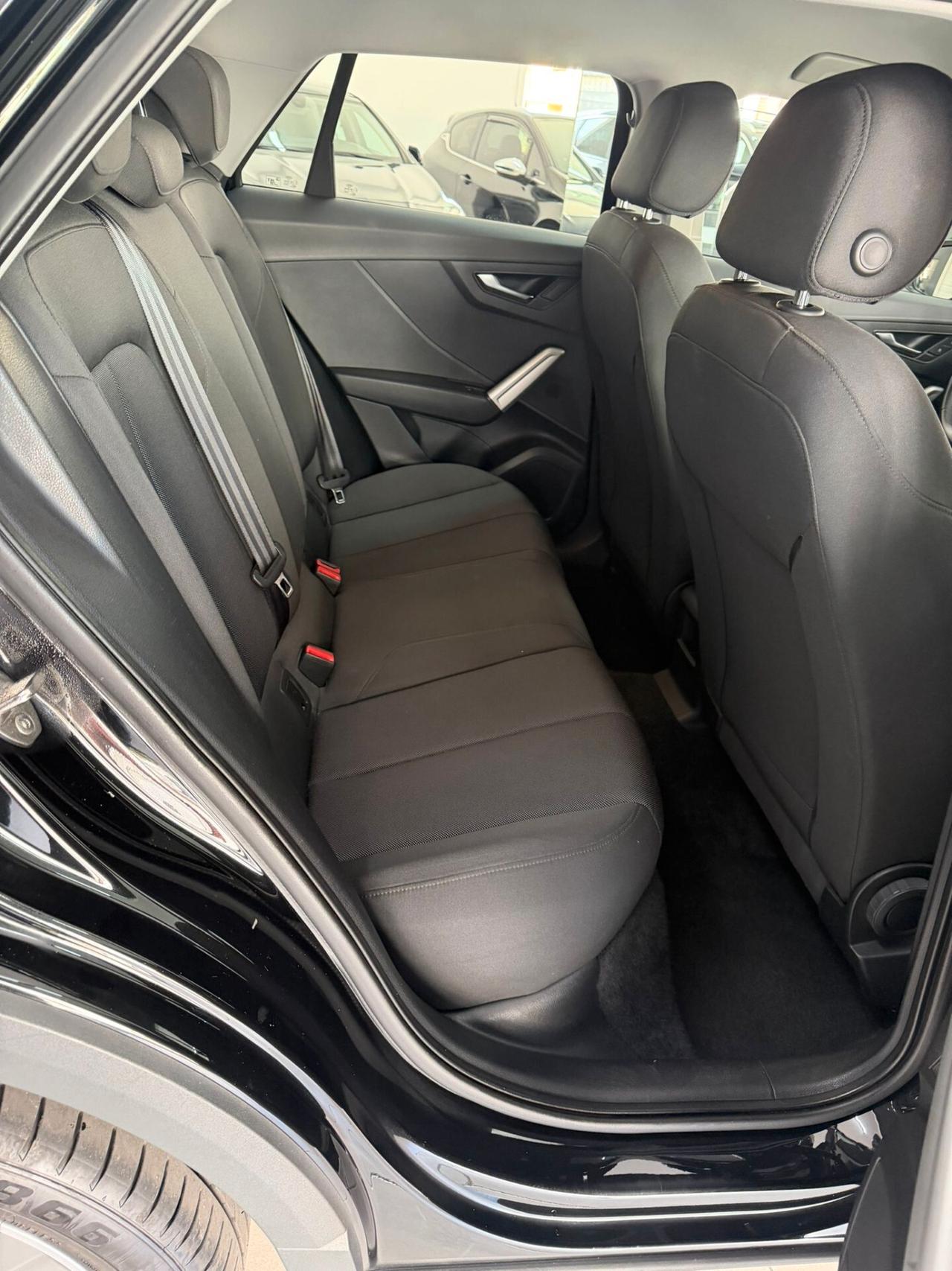 Audi Q2 35 TDI quattro S tronic Admired Advanced
