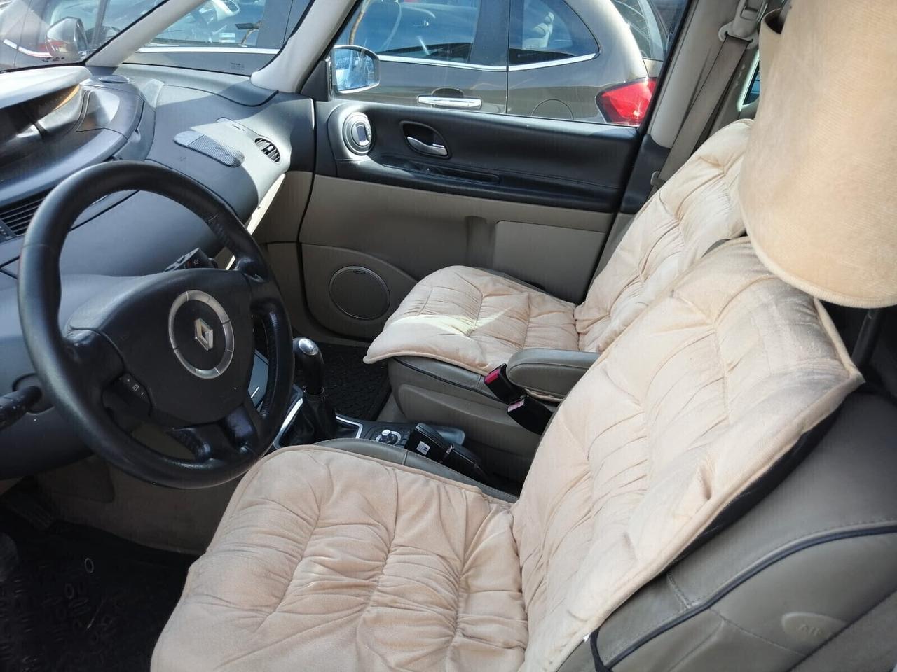 Renault Espace Grand Espace 3.0 V6 24V dCi Proactive Initiale