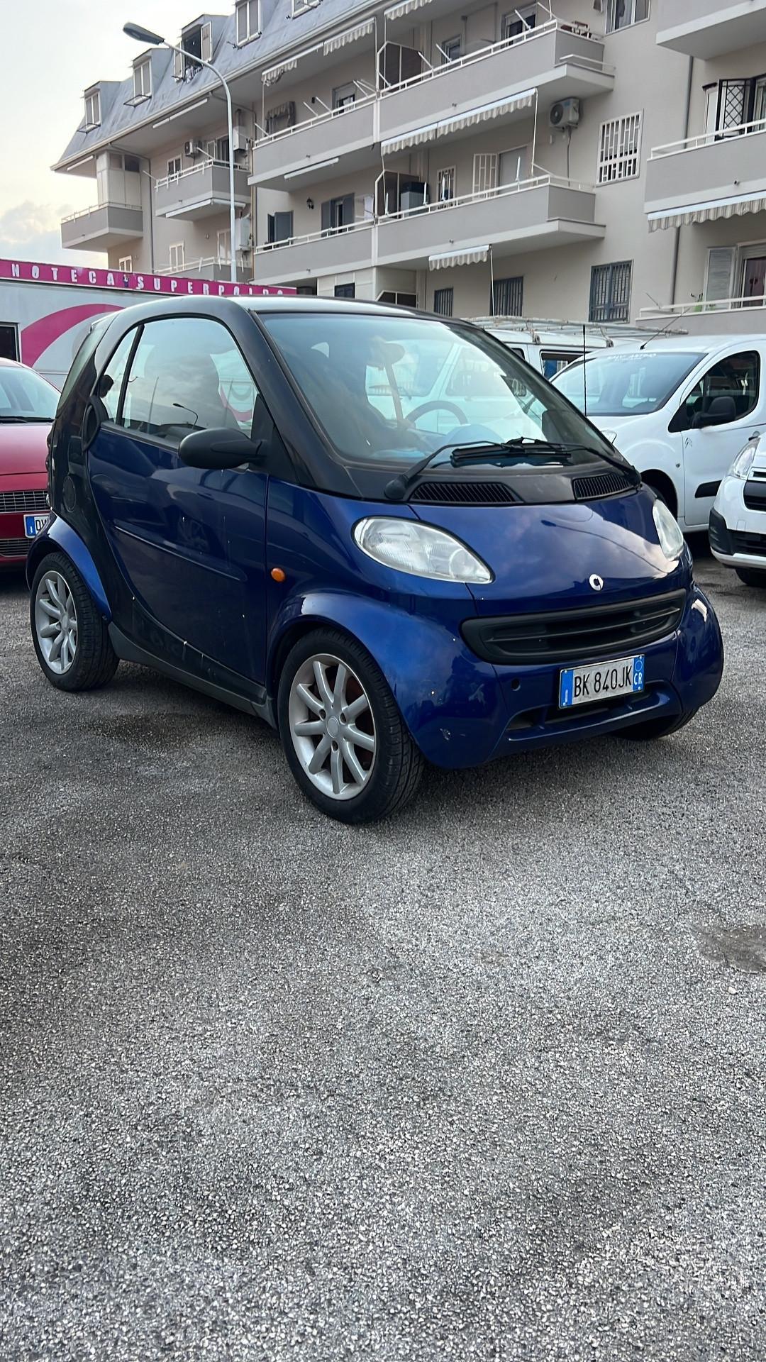 Smart ForTwo 700 coupé pure (45 kW)