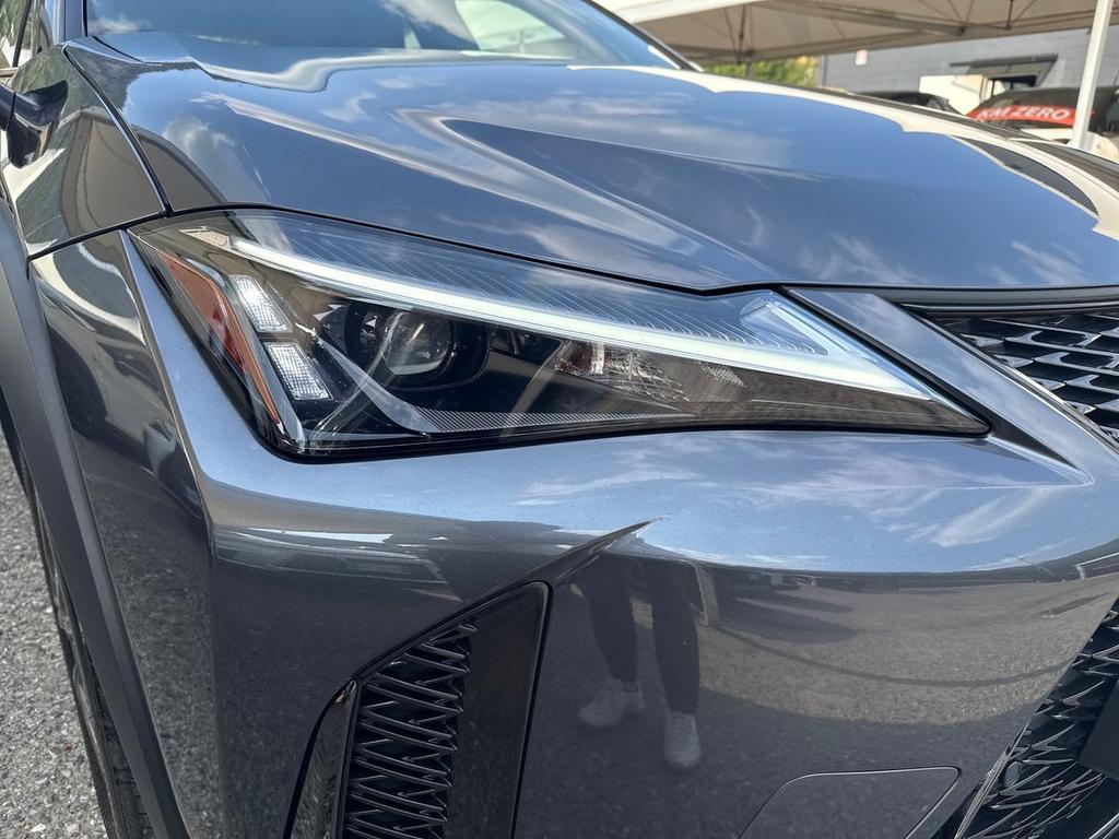 Lexus UX 250h Luxury 2wd cvt