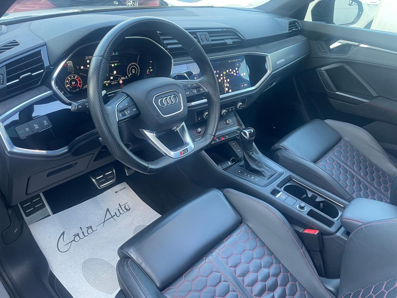 Audi Q3 RS SPB quattro S tronic 294 KW
