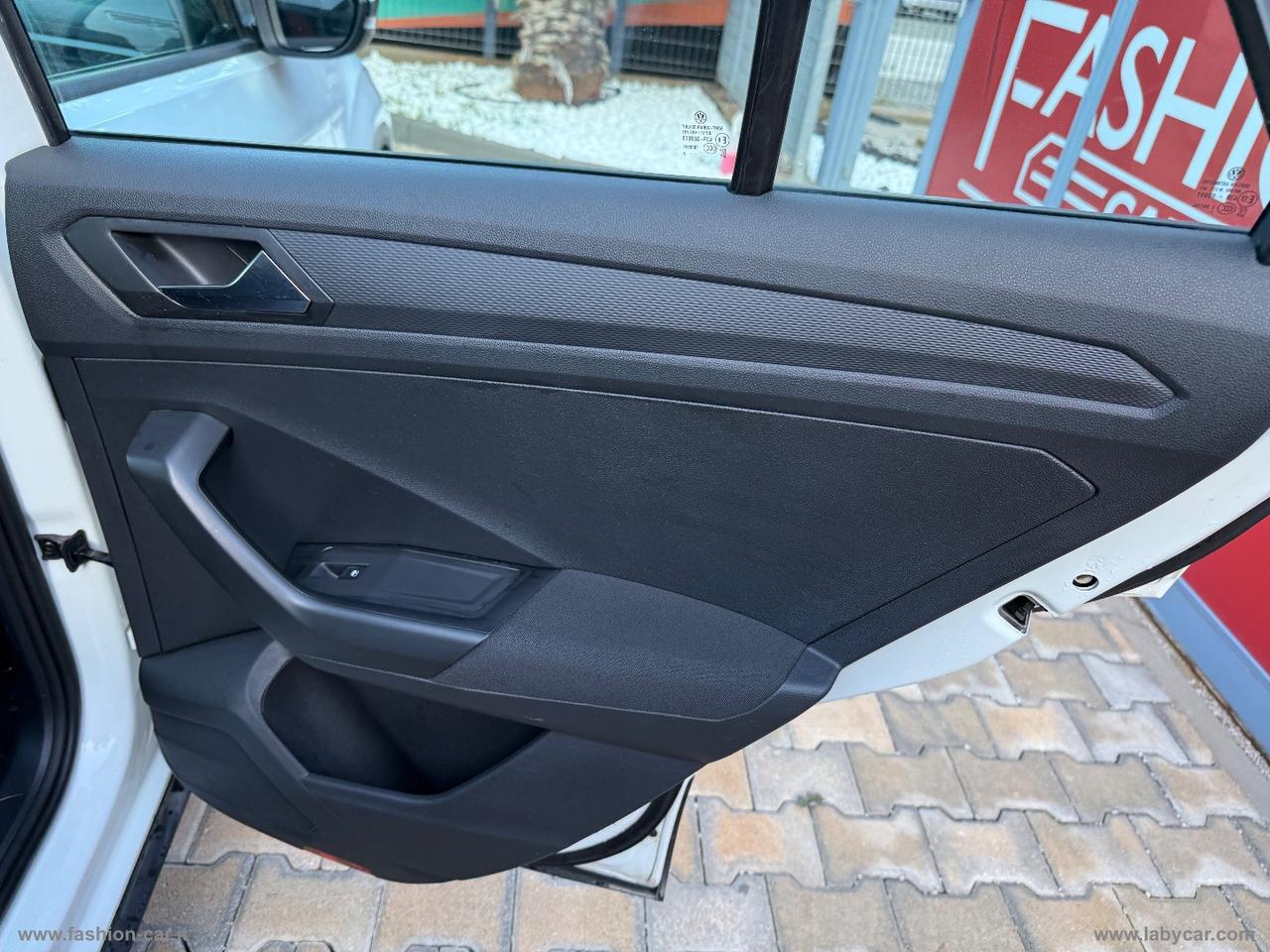 VOLKSWAGEN T-Roc 1.0 TSI Life