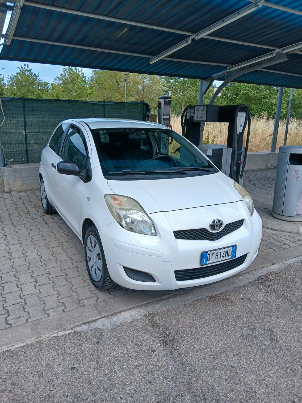 Toyota Yaris 1.0 3 porte