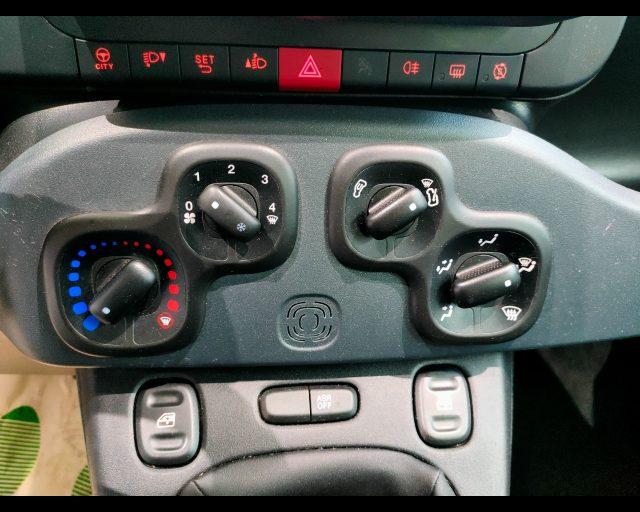 FIAT New Panda 1.0 firefly hybrid s&s 70cv 5p.ti