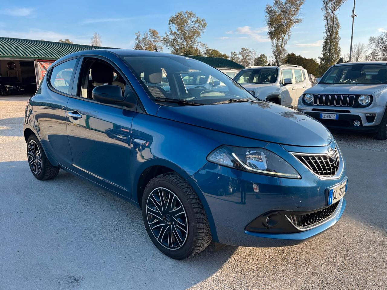 Lancia Ypsilon 1.0 FireFly 5 porte S&S Hybrid Gold