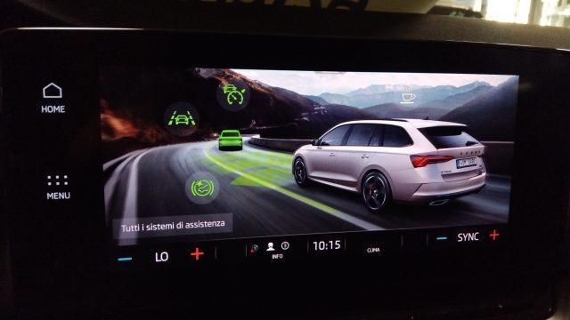 SKODA Octavia 2.0 TDI EVO SCR 200 CV DSG Wagon RS