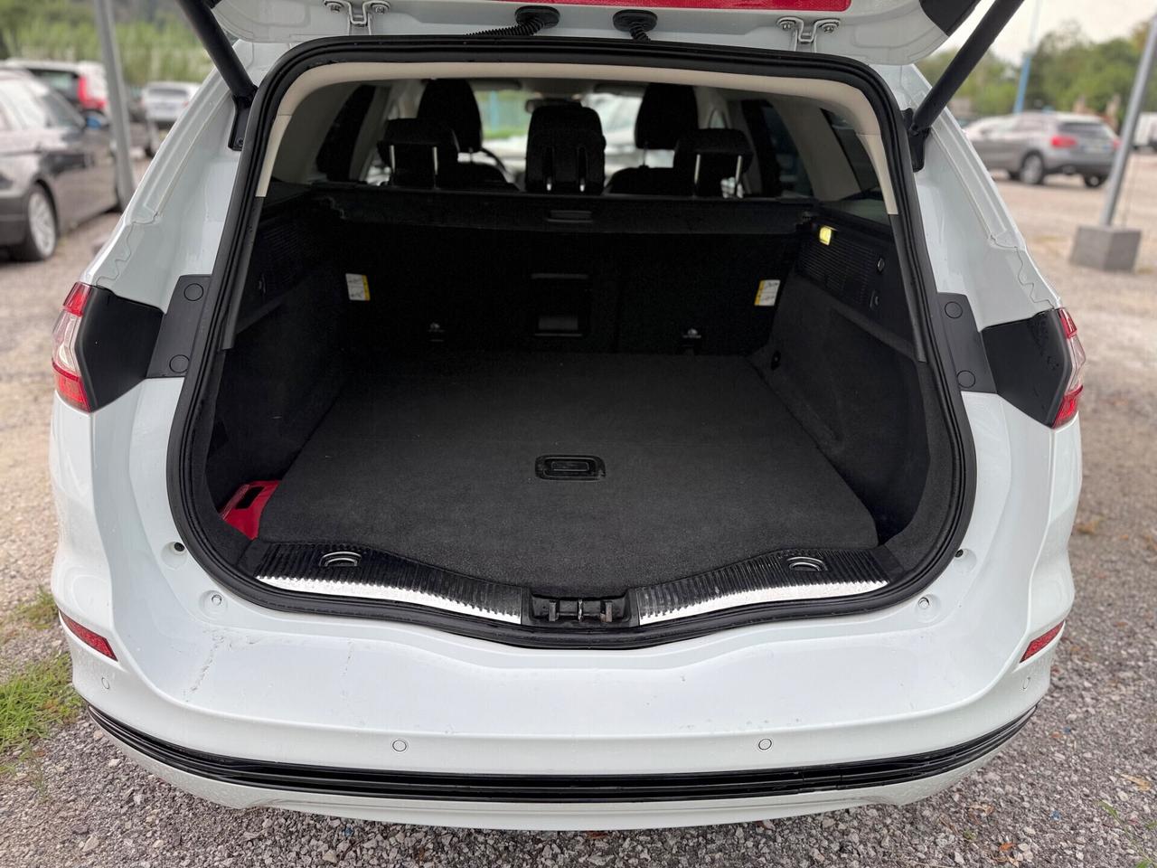 Ford Mondeo 2.0 TDCi 150 CVTitanium*NAVI*LED*PELLE*SENSORI