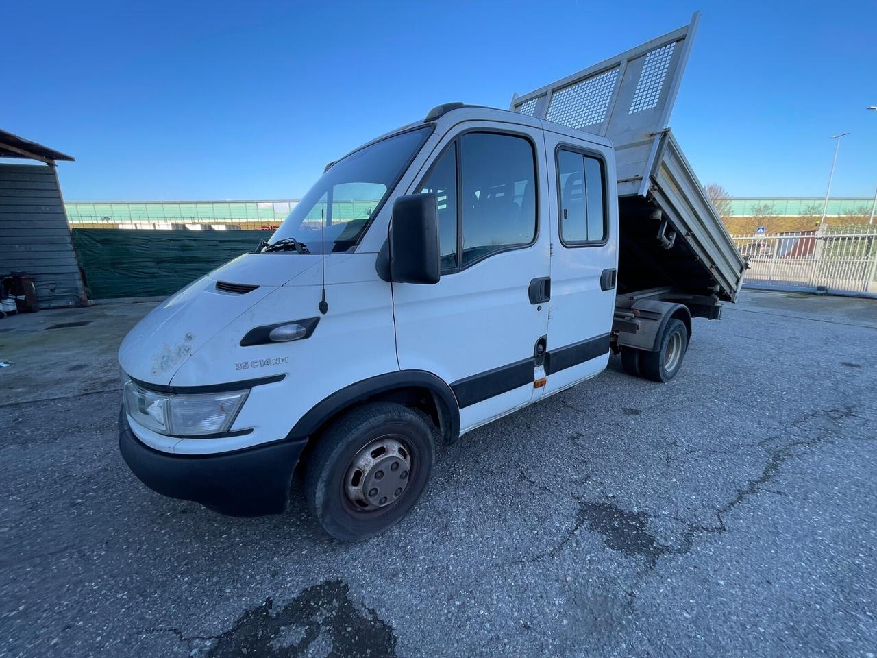 Iveco Daily 35C15 3.0 Hpi PL-RG Cabinato