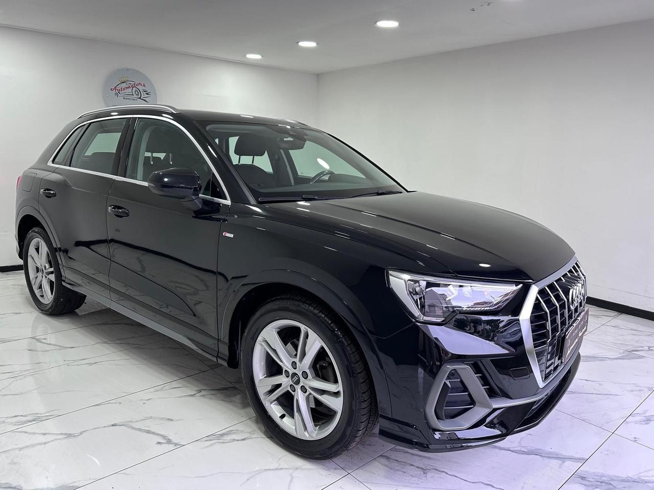 Audi Q3 35 TDI S tronic line -GARANTITA-2020