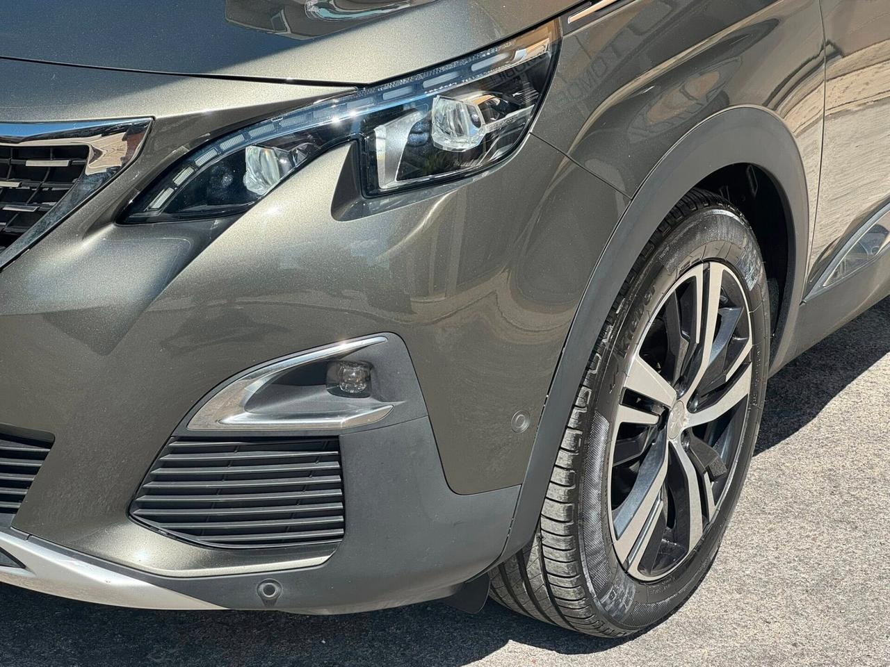 PEUGEOT 3008 1.6 HDI 120 CV. EAT8 TETTO+NAVI+BIXENO