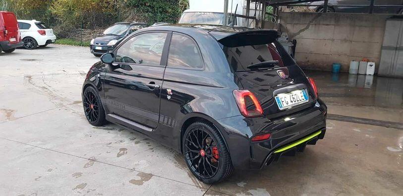 Abarth 595 1.4 Turbo T-Jet 180 CV Competizione