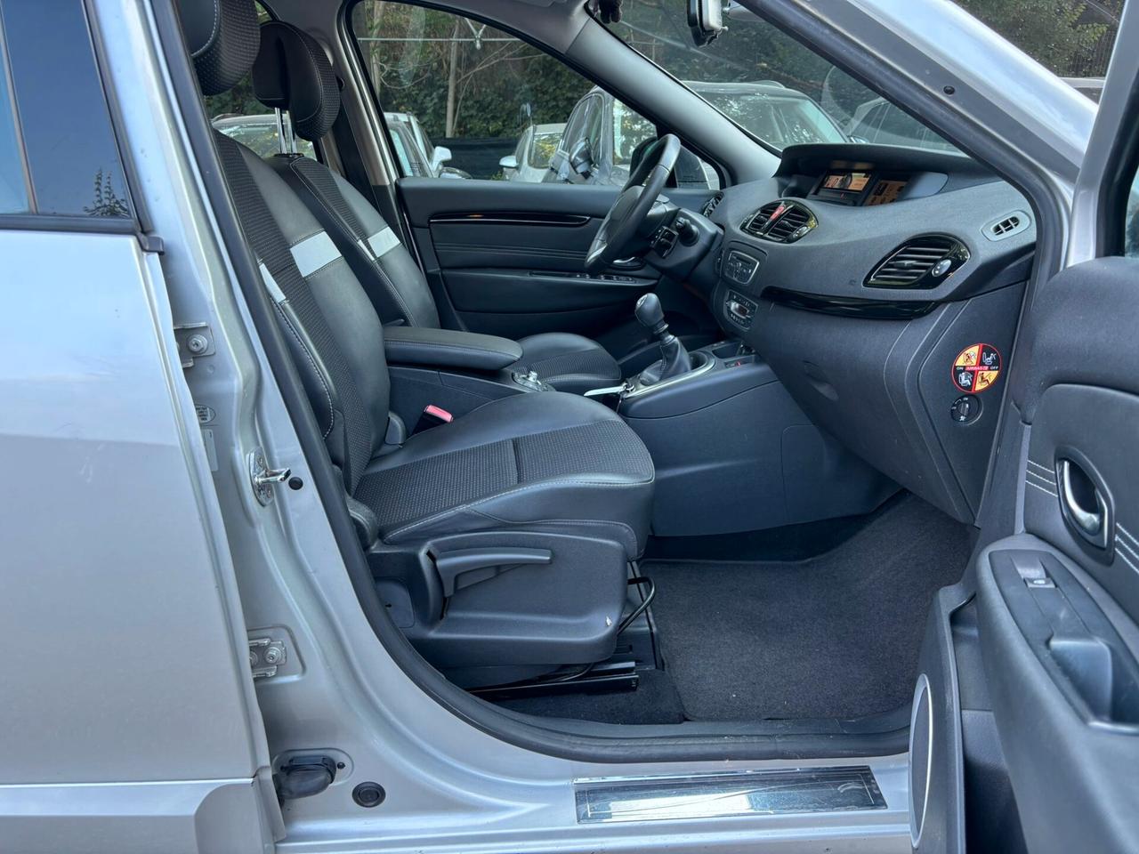 Renault Scenic X-Mod 1.5 dCi 110CV Luxe
