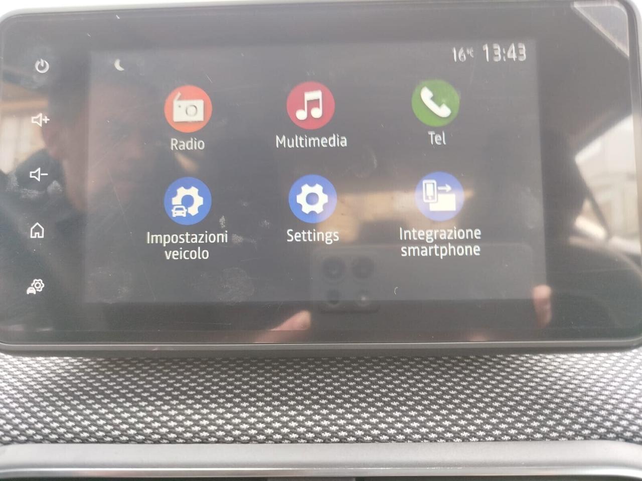 DACIA SANDERO * PREZZO VERO* BLUETOOTH-LED-SENSORI PARK