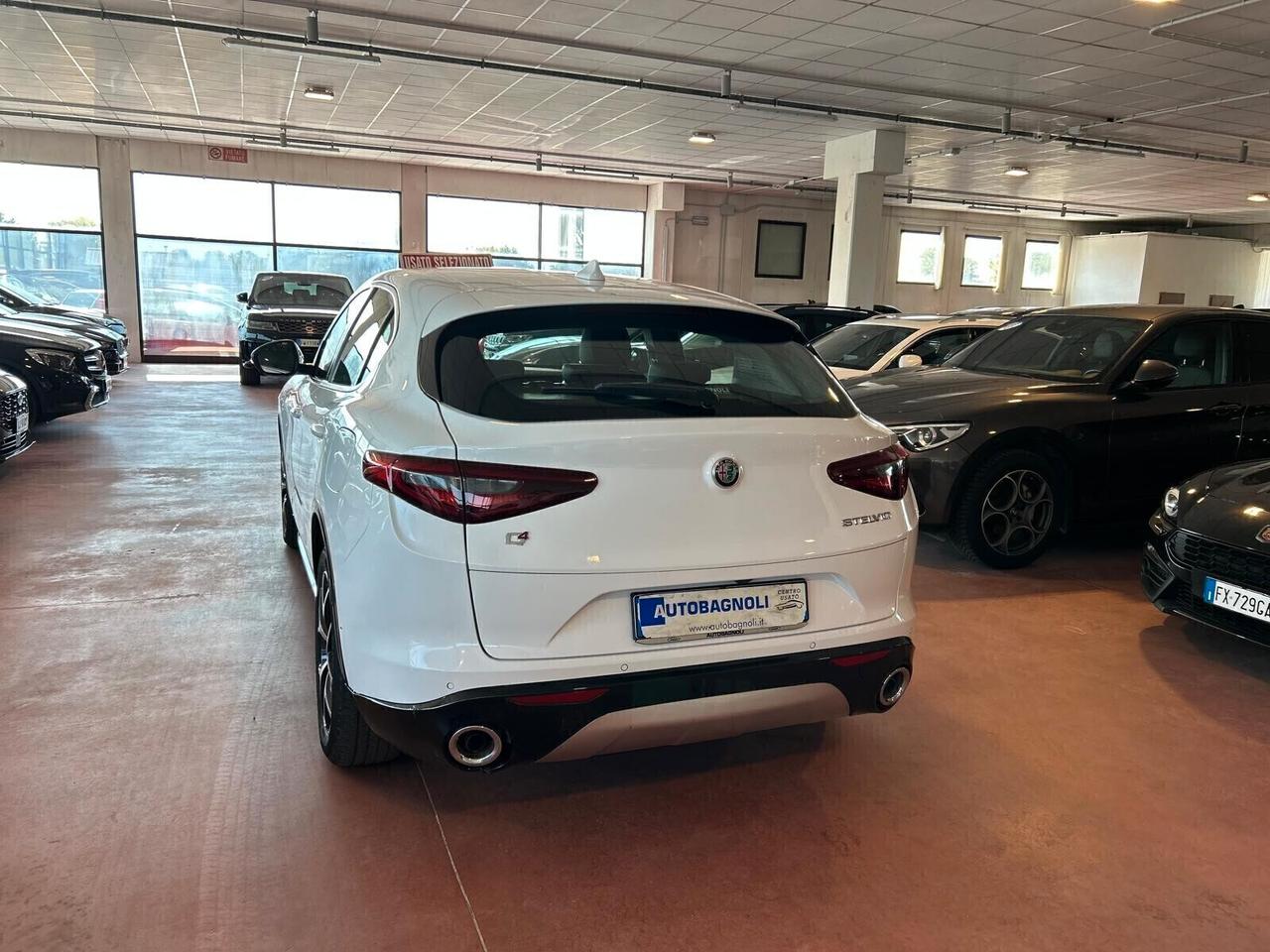 Alfa Romeo Stelvio Ti 2.2 Turbodiesel AT8 Q4 SPOTICAR