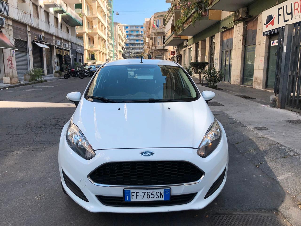 Ford Fiesta 1.5 TDCi 75CV 5 porte Business