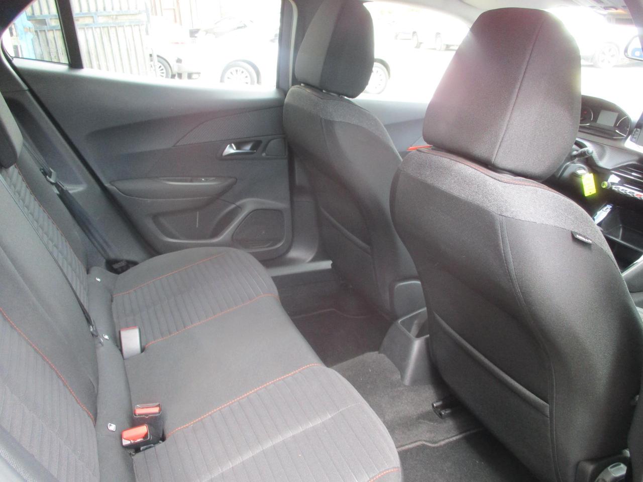 Peugeot 2008 1.5 bluehdi Active 100cv