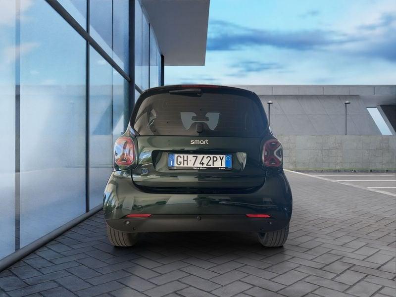 smart fortwo fortwo EQ British Green (22kW)