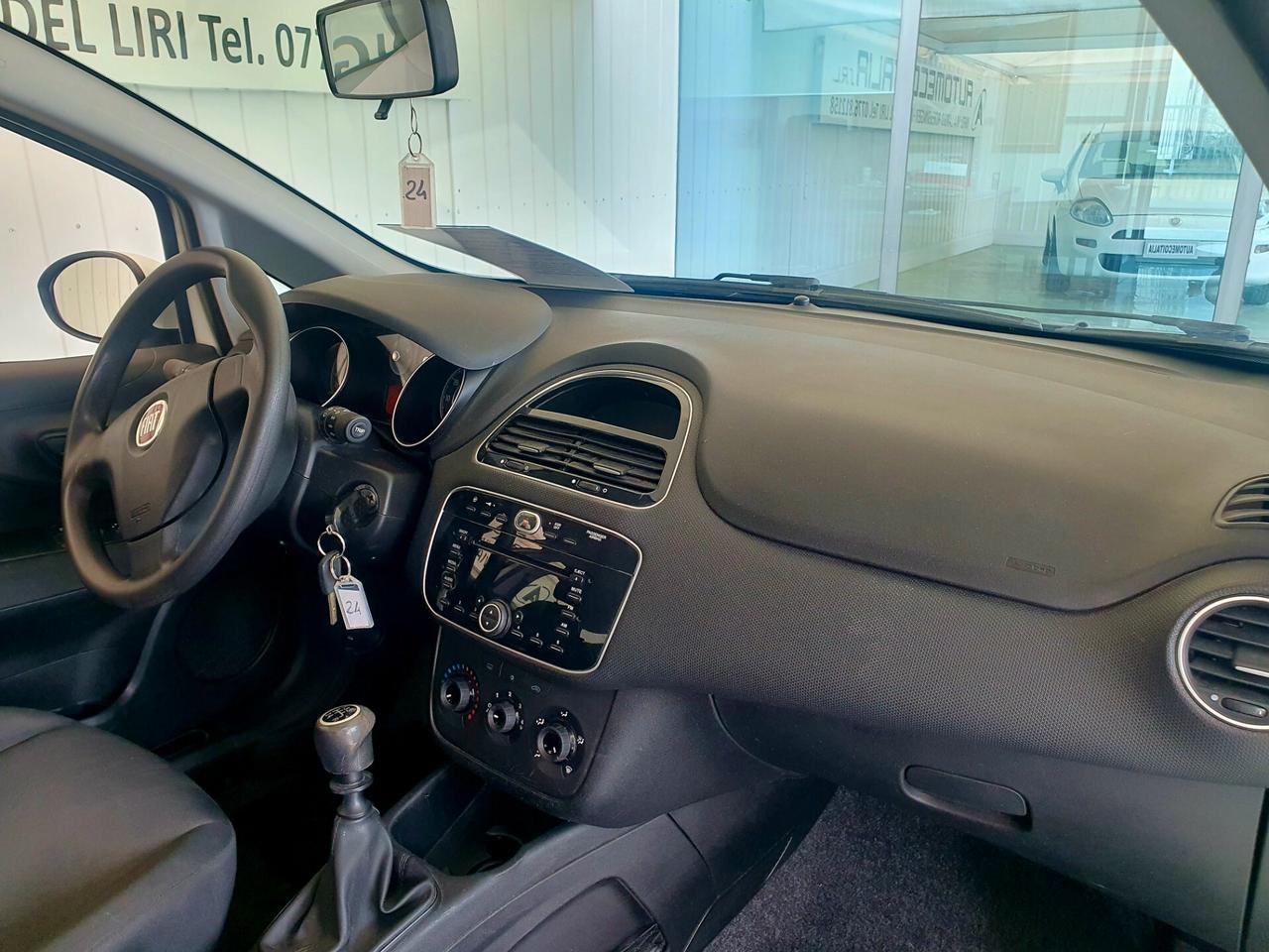 Fiat Punto 1.2 BENZ. - 2015 - KM. 131.000 NEOPATENTATI