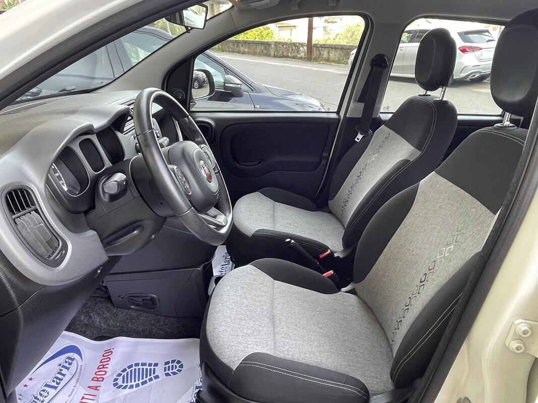 Fiat Panda 1.2 Lounge "Uconnect Bluetooth - Clima automatico -Volante multifunzione " Aziedali