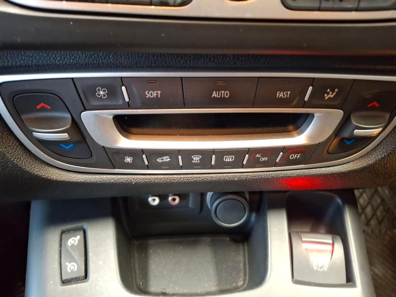 Renault Scenic X-Mod 1.5 dci Luxe 110cv