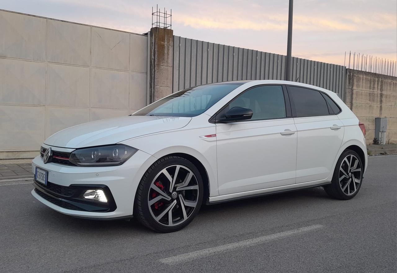 Volkswagen Polo 2.0 TSI DSG GTI BlueMotion Technology
