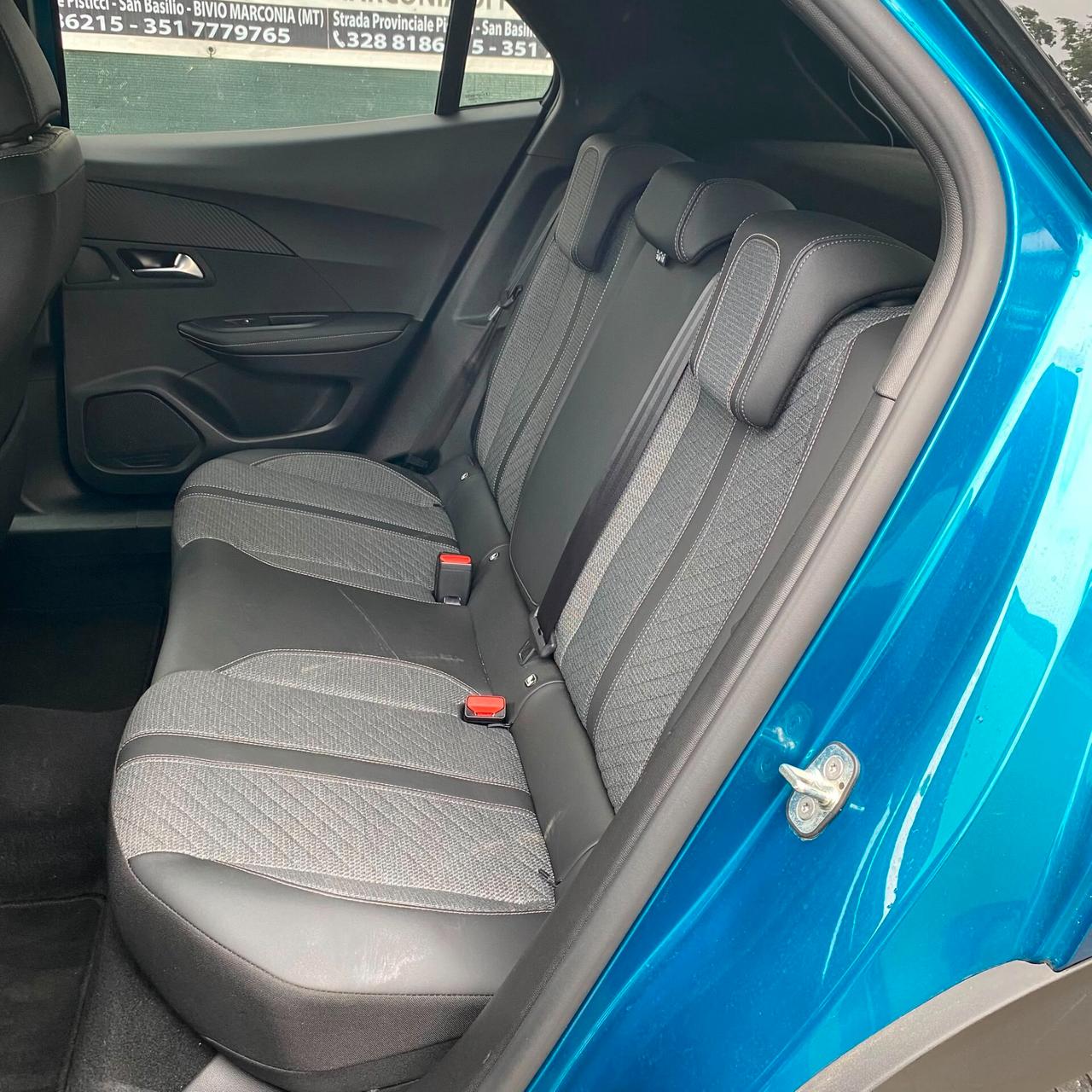 Peugeot 2008 PureTech 100 S&S Allure