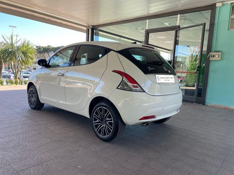 Lancia Ypsilon 1.0 FireFly 70cv S&S Hybrid GOLD