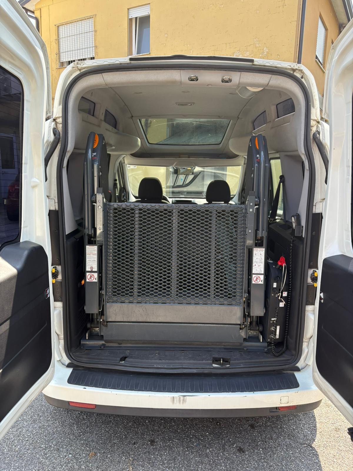 FIAT Doblo Doblò 1.6 MJT 16V Emotion - PEDANA ELETTRICA CARROZZINA