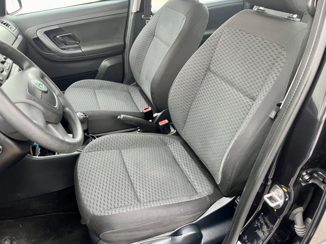 Skoda Roomster 1.2benz 2013 155.000km perfetta per neopatentati