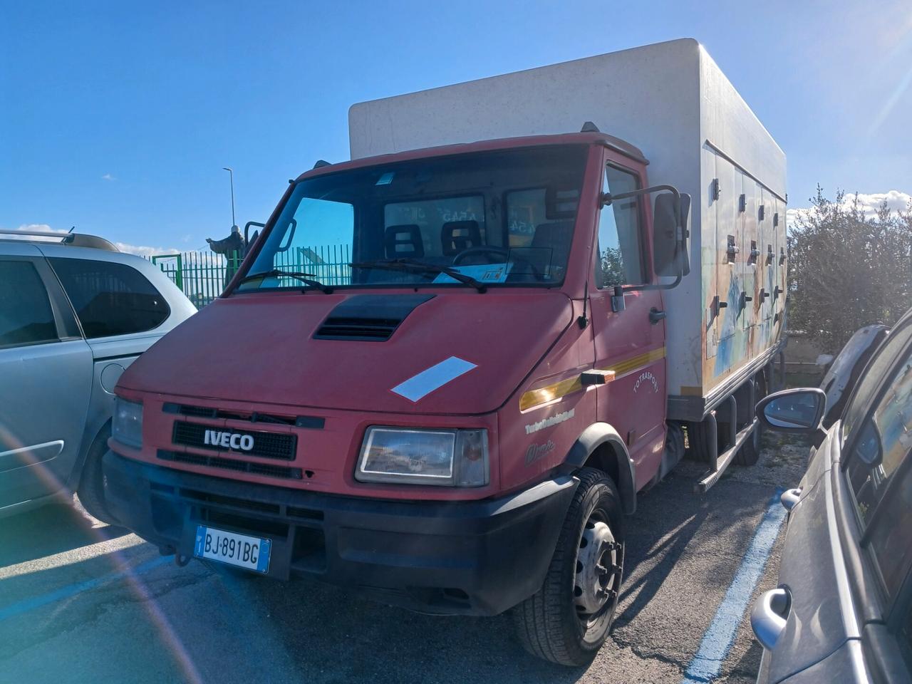IVECO DAILY 59.12 CON CASSA CONGELATORE