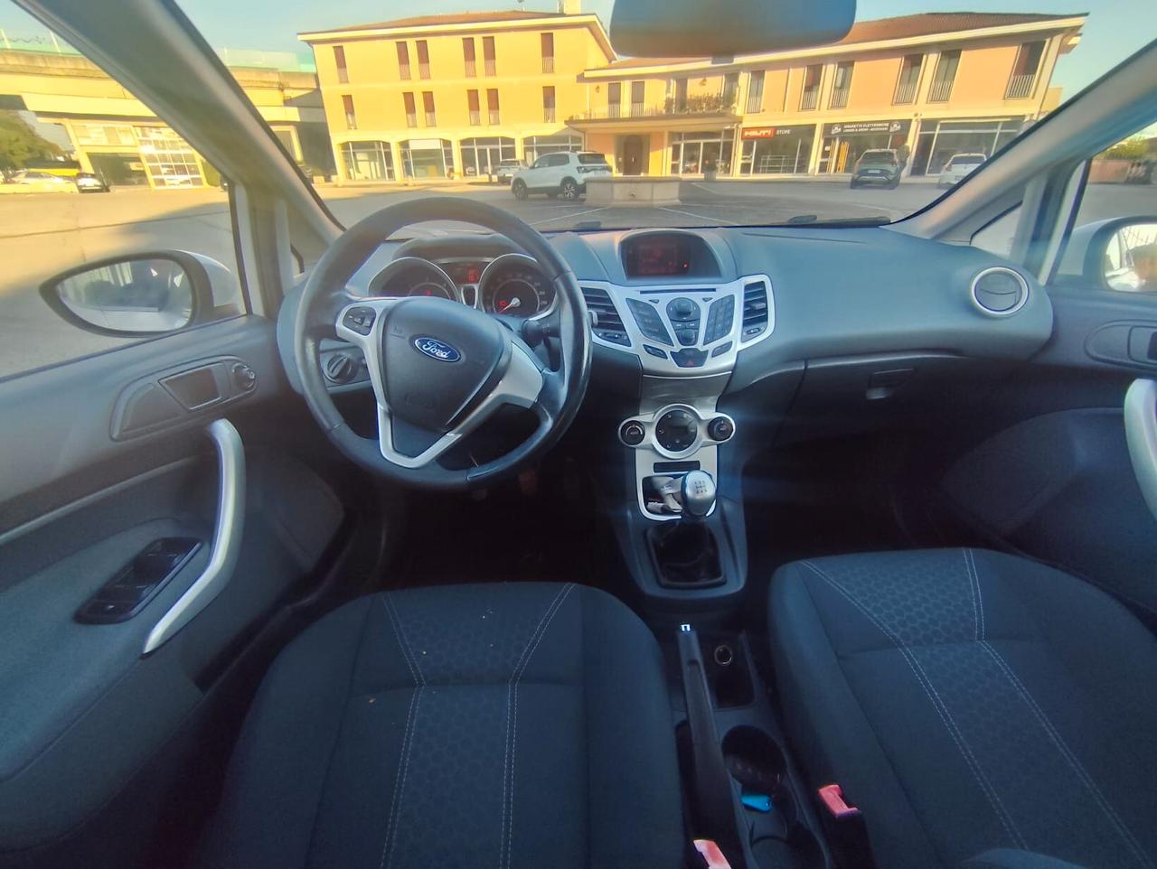 Ford Fiesta 1.4 TDCi 5p. Ghia