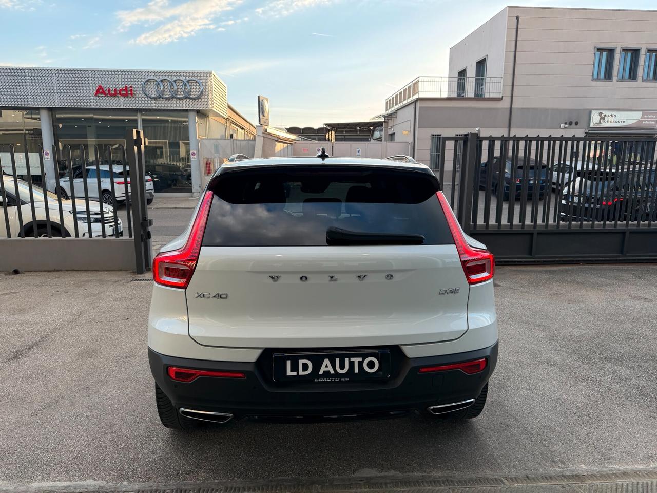 Volvo XC40 D3 R-design