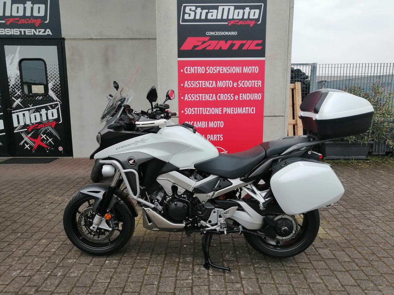 Honda CrossRunner travel edition