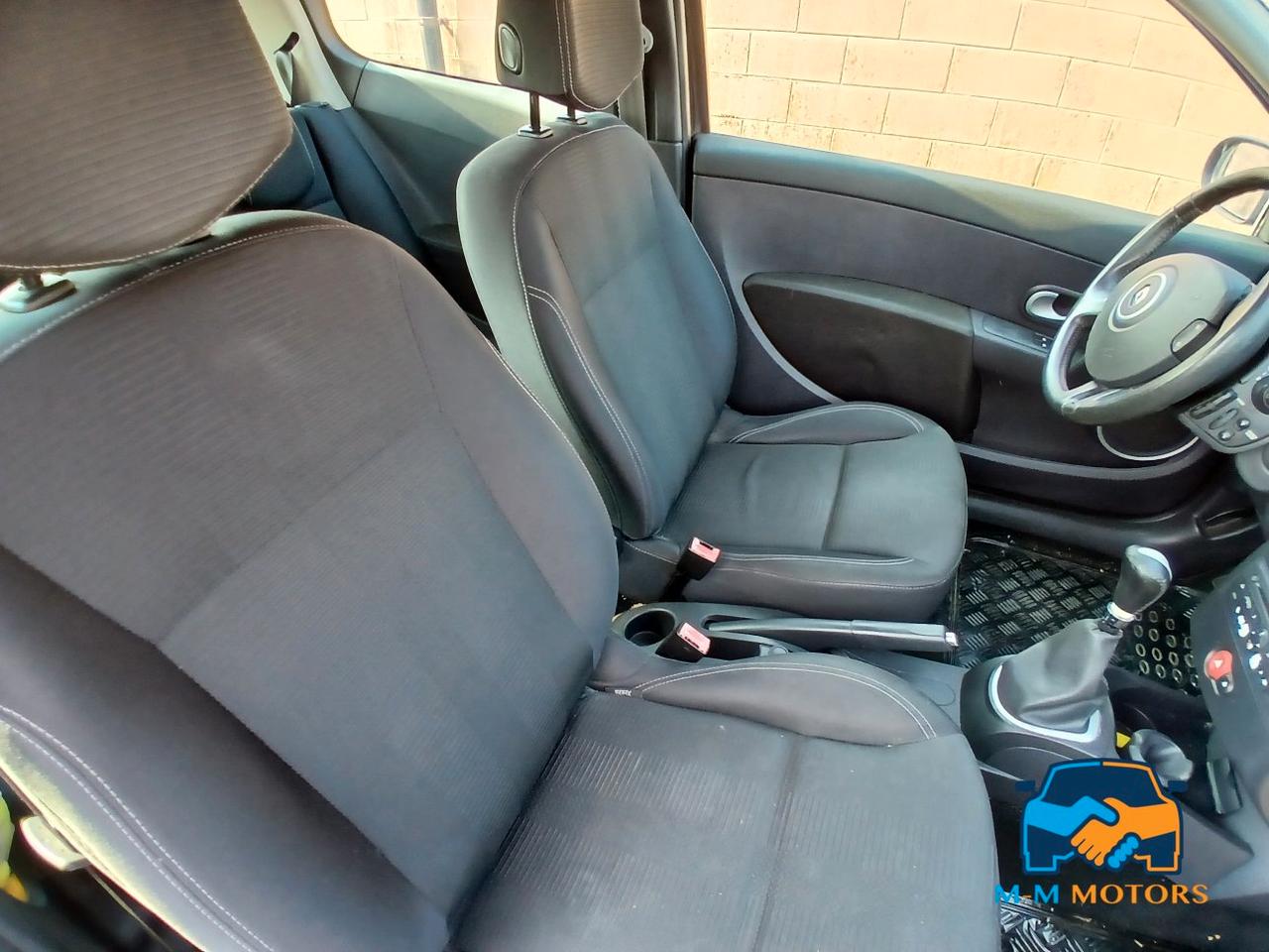 Renault Clio 3 Porte Clio 3p 1.2 16v Dynamique