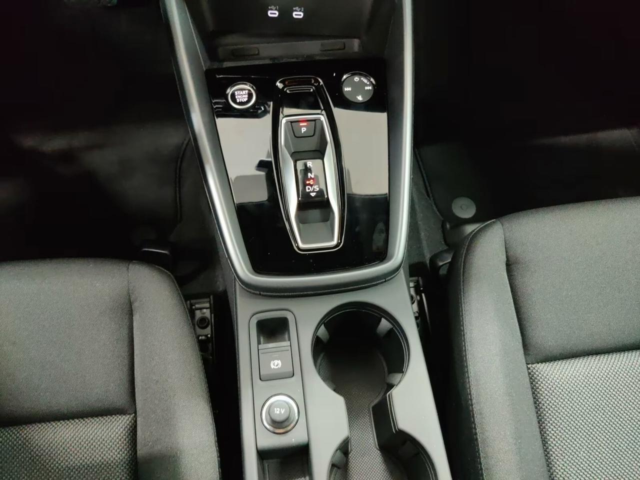 Audi A3 Sportback S line 35 TFSI S-tronic/LED/