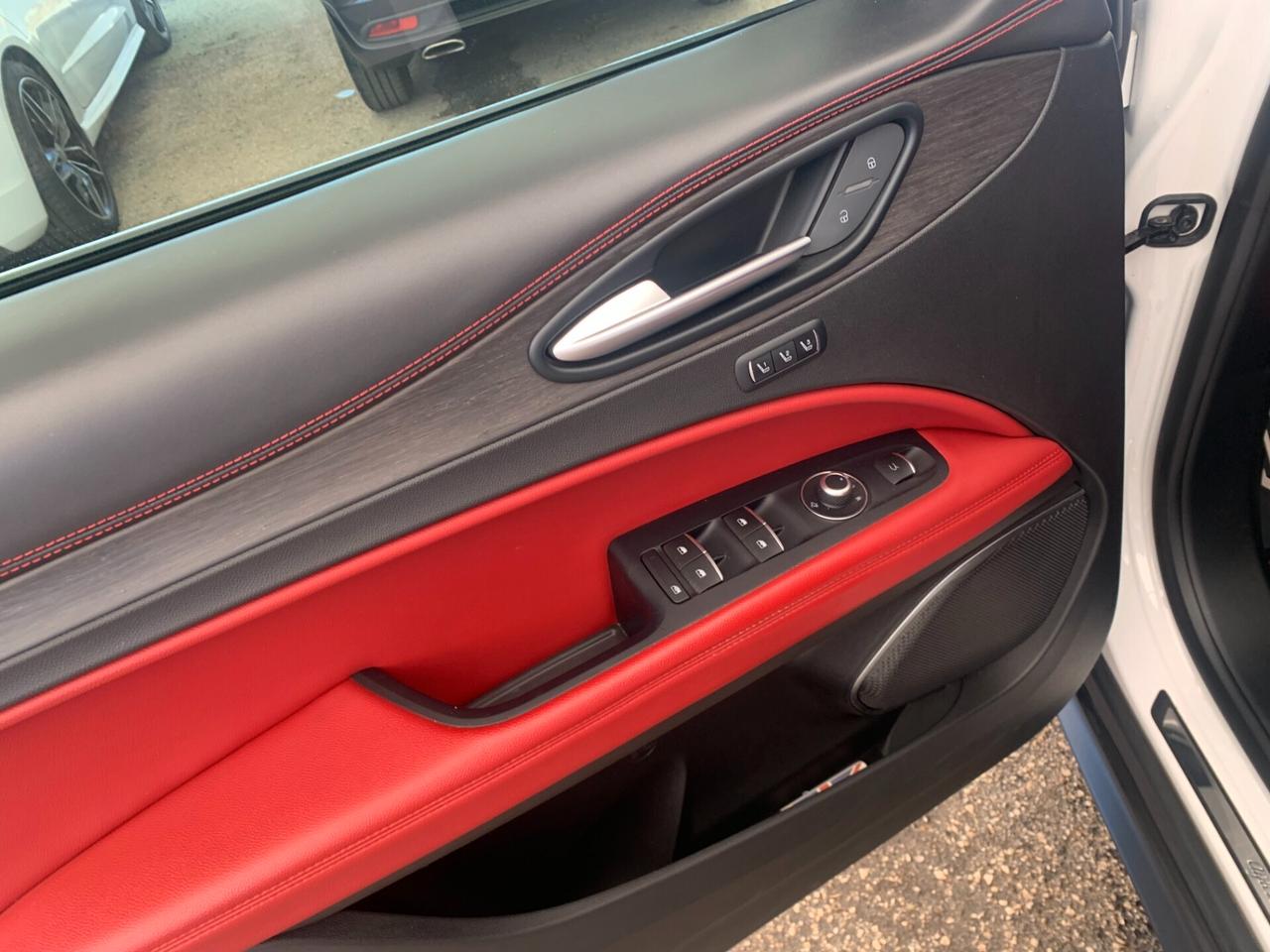 Alfa Romeo Stelvio 210 CV Q4 full tetto uniprò