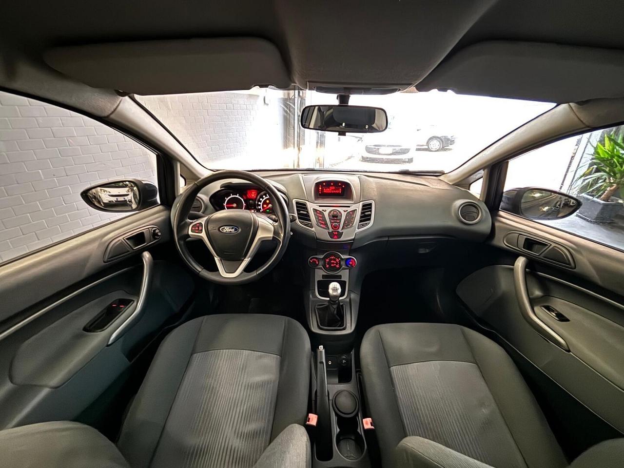 FORD FIESTA 12 MESI GARANZIA